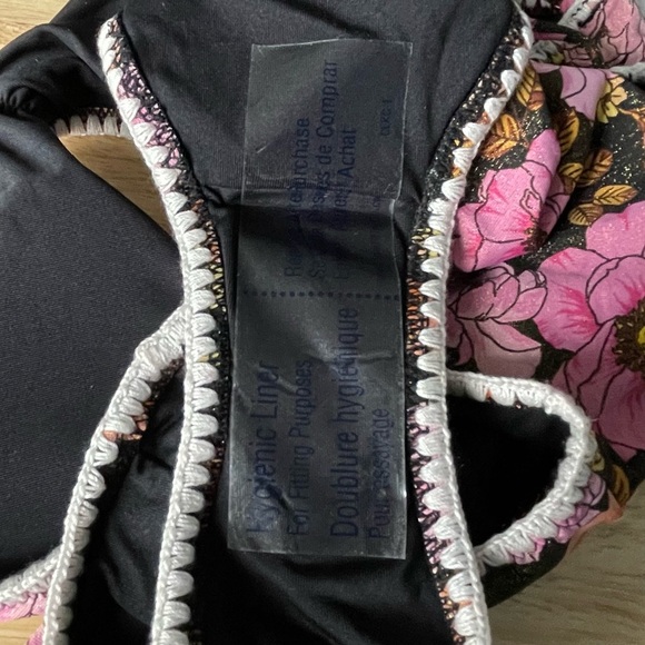 New! Victoria’s Secret Pink Floral Ruffle Cutout One Piece Swimsuit 35078 - Picture 11 of 12